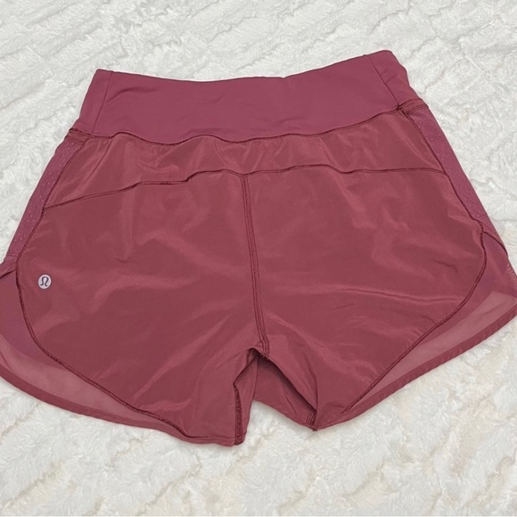 Lululemon Over & Above Shorts   6 #6-05 - Picture 4 of 14